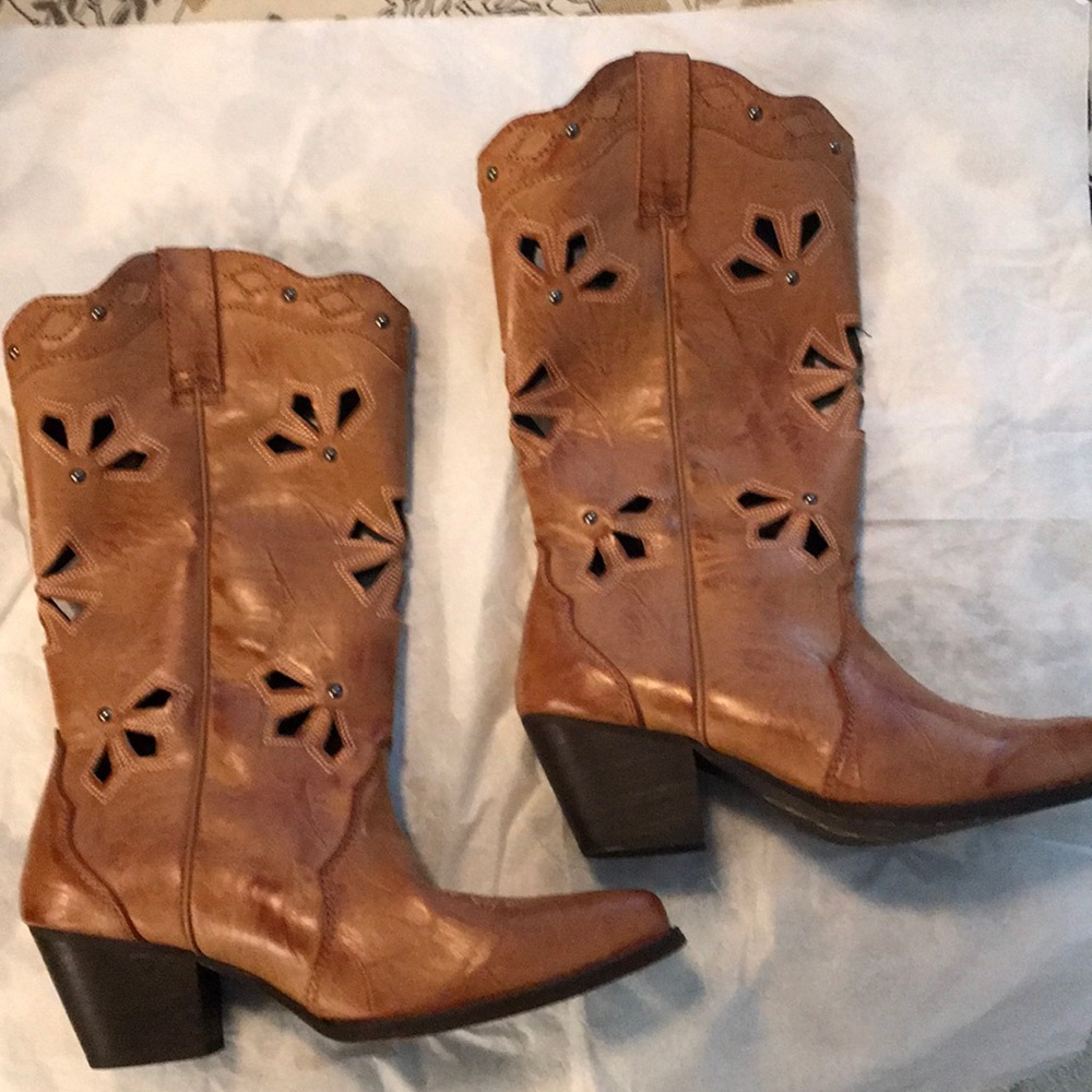 Dingo Size 8 Cowboy Boots